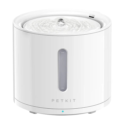 Petkit Eversweet Solo 2 - Fontaine à eau connectée 2 L pour chat et petit chien : fontaine à eau Petkit Eversweet Solo 2 en fonctionnement