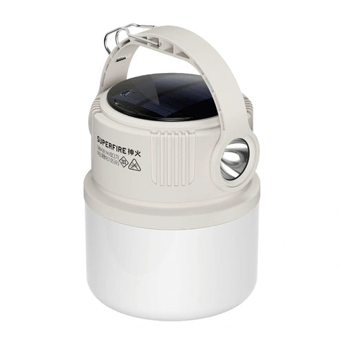 Superfire T22 - Lampe de camping 360° avec projecteur 180 m et charge solaire : lampe de camping Superfire T22 allumée en éclairage 360°