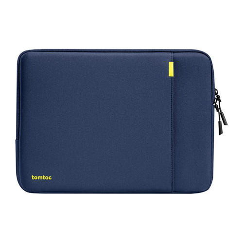 Tomtoc Defender-A13 - Housse pour ordinateur portable 14 pouces (bleu marine) : housse Tomtoc Defender-A13 bleu marine posée sur un bureau