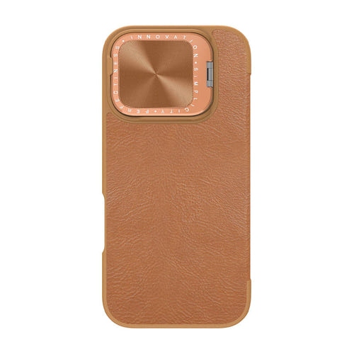 Nillkin Qin Prop - Étui cuir pour iPhone 16 (marron) : cache objectif métal