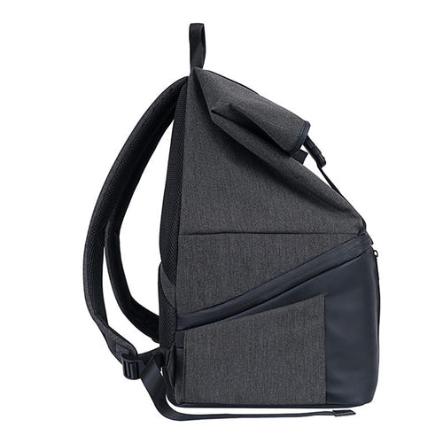 EcoFlow - Sac de transport 30 L pour stations RIVER 2 : sac ouvert avec la station électrique à l'intérieur