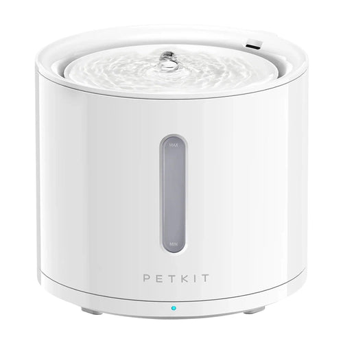 Petkit Eversweet Solo 2 - Fontaine à eau connectée 2 L pour chat et petit chien : fontaine à eau Petkit Eversweet Solo 2 en fonctionnement
