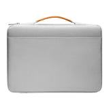 Tomtoc Defender-A14 - Sacoche pour ordinateur portable 16 pouces (grise) : chargeur et câbles rangés dans la poche avant